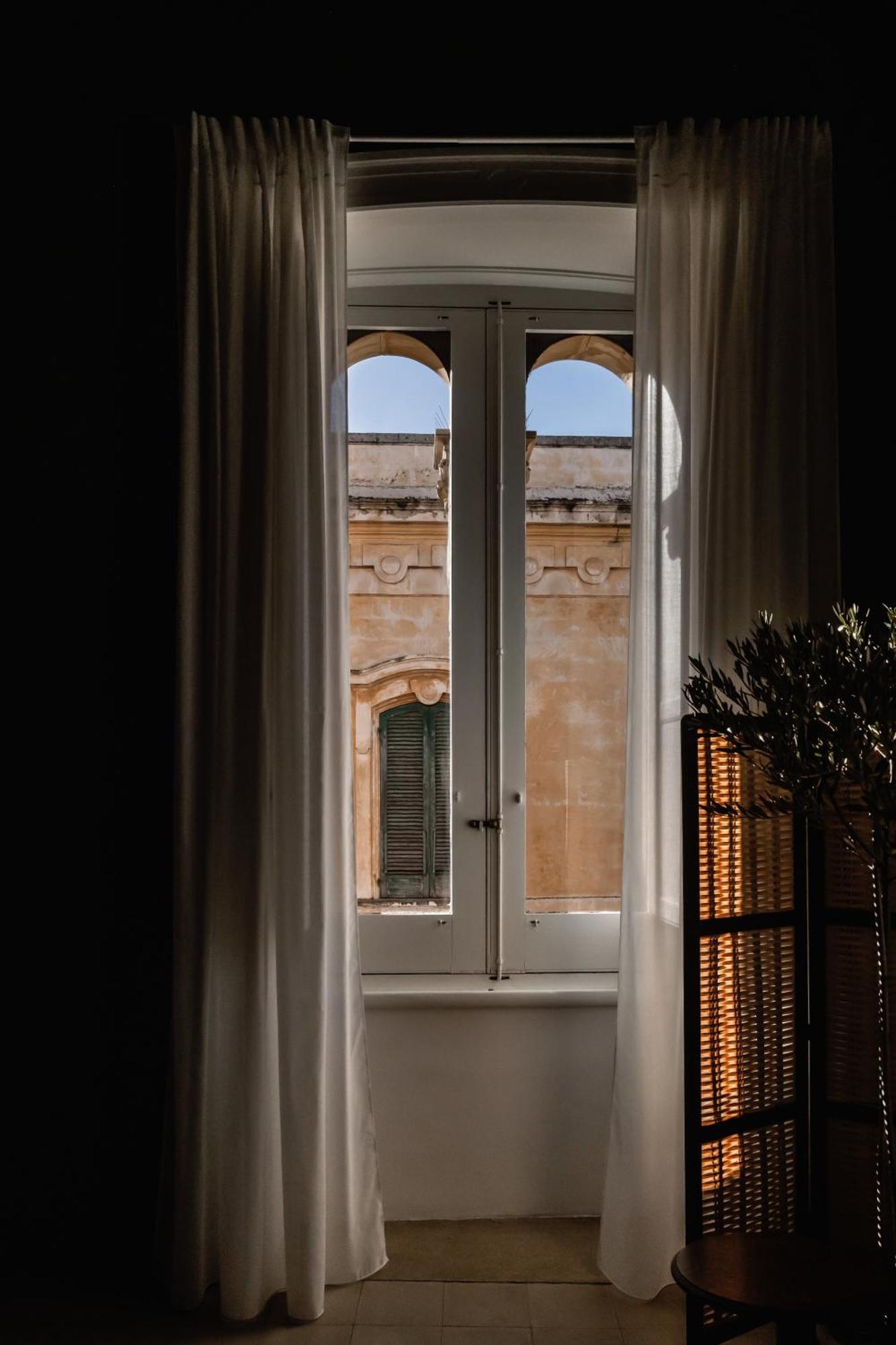 Palazzo Piccinno Parabita Exterior foto