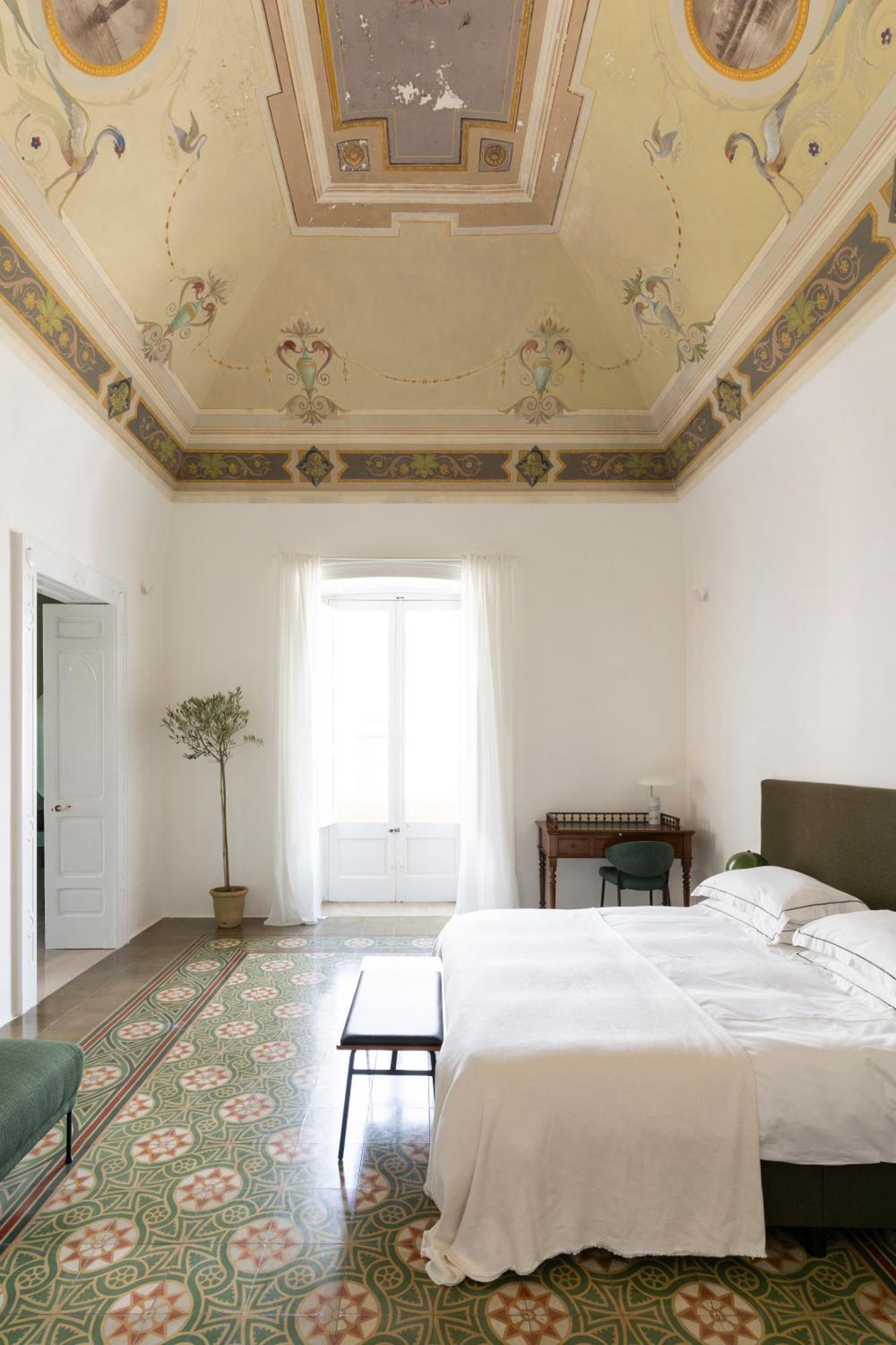 Palazzo Piccinno Parabita Exterior foto