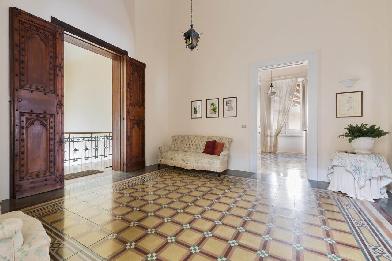 Palazzo Piccinno Parabita Exterior foto